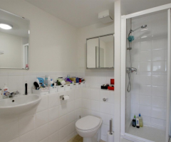 Stunning Duplex Apartment Ovaltine Court, Kings Langley - 10